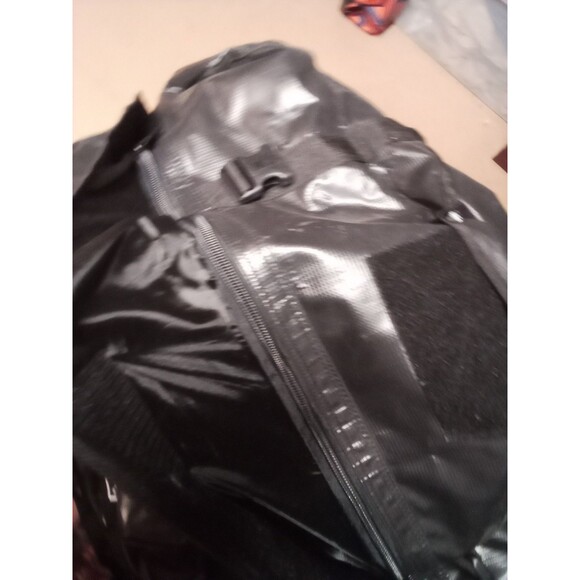 Case Logic Soft Luggage Rack Easy Install And Removal - Picture 8 of 10